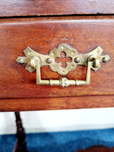 Load image into Gallery viewer, Antique Victorian Walnut Dressing Table
