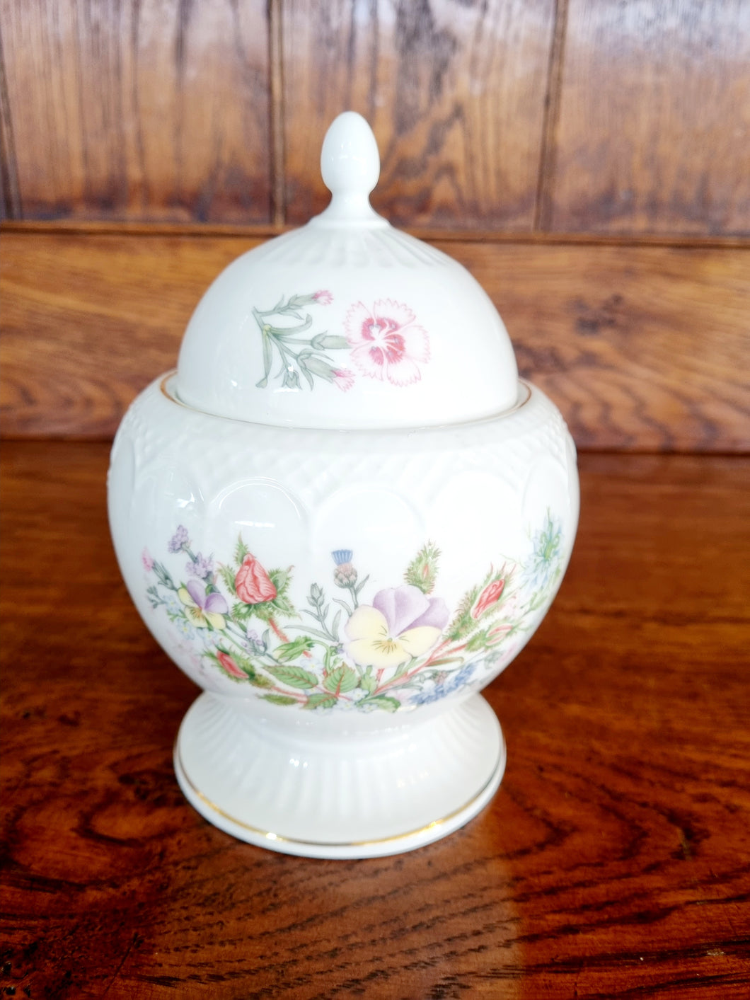 Aynsley Vintage Wild Tudor Lidded Jar