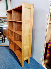Load image into Gallery viewer, Late 20th Century Light Oak Bookcase
