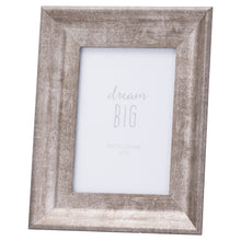 Load image into Gallery viewer, Convex Matt Silver 5X7 Frame
